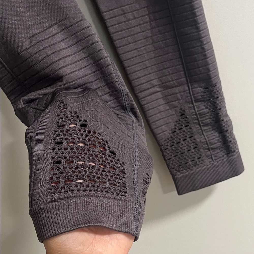 Gymshark Black Leggings - Picture 3 of 8